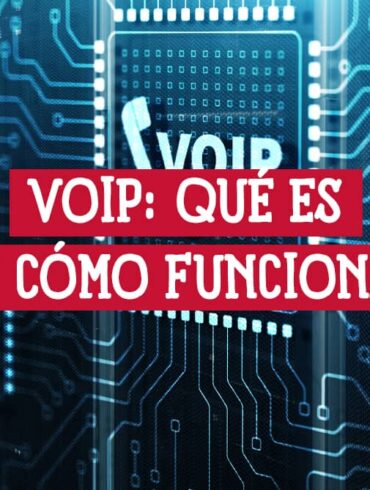 Imagen abstracta de un circuito electrónico con el texto "VOIP: Qué es y cómo funciona" superpuesto, representando la tecnología de VoIP