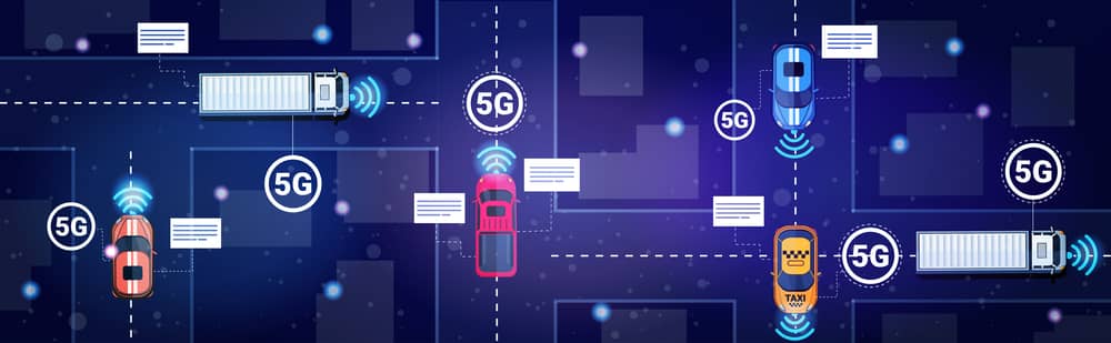 Conectividad 5G en la ciudad: Vehículos conectados a una red 5G en un entorno urbano, mostrando la eficiencia y la tecnología.