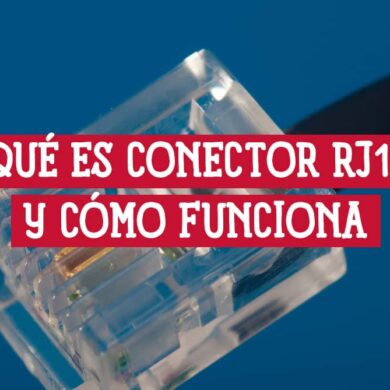 Primer plano de un conector RJ11, usado para conexiones telefónicas. Aprende cómo funciona.