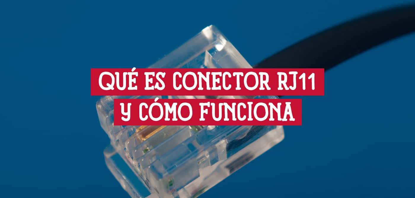 Primer plano de un conector RJ11, usado para conexiones telefónicas. Aprende cómo funciona.
