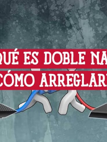 Dos routers Wi-Fi enfrentados con el texto 'Qué es Doble NAT y cómo arreglarlo' para ilustrar problemas de red.