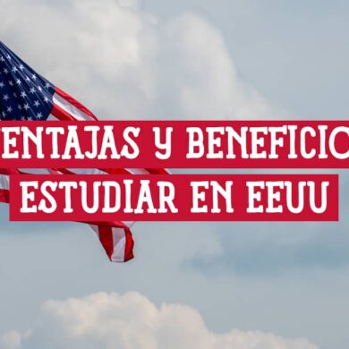 Bandera de Estados Unidos ondeando contra un cielo nublado, destacando las ventajas y beneficios de estudiar en EEUU.